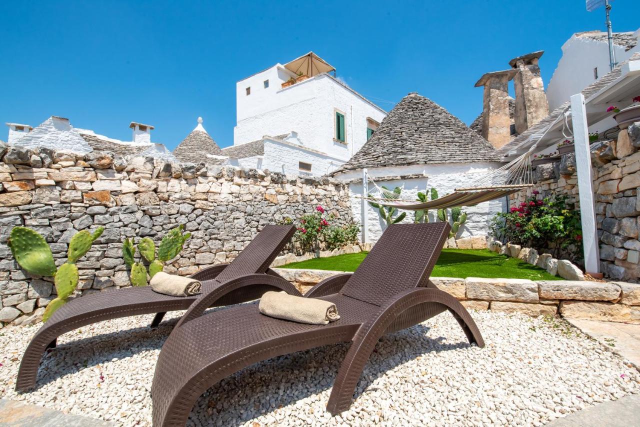 Trulli Holiday Deluxe&Wellness Alberobello Exterior foto