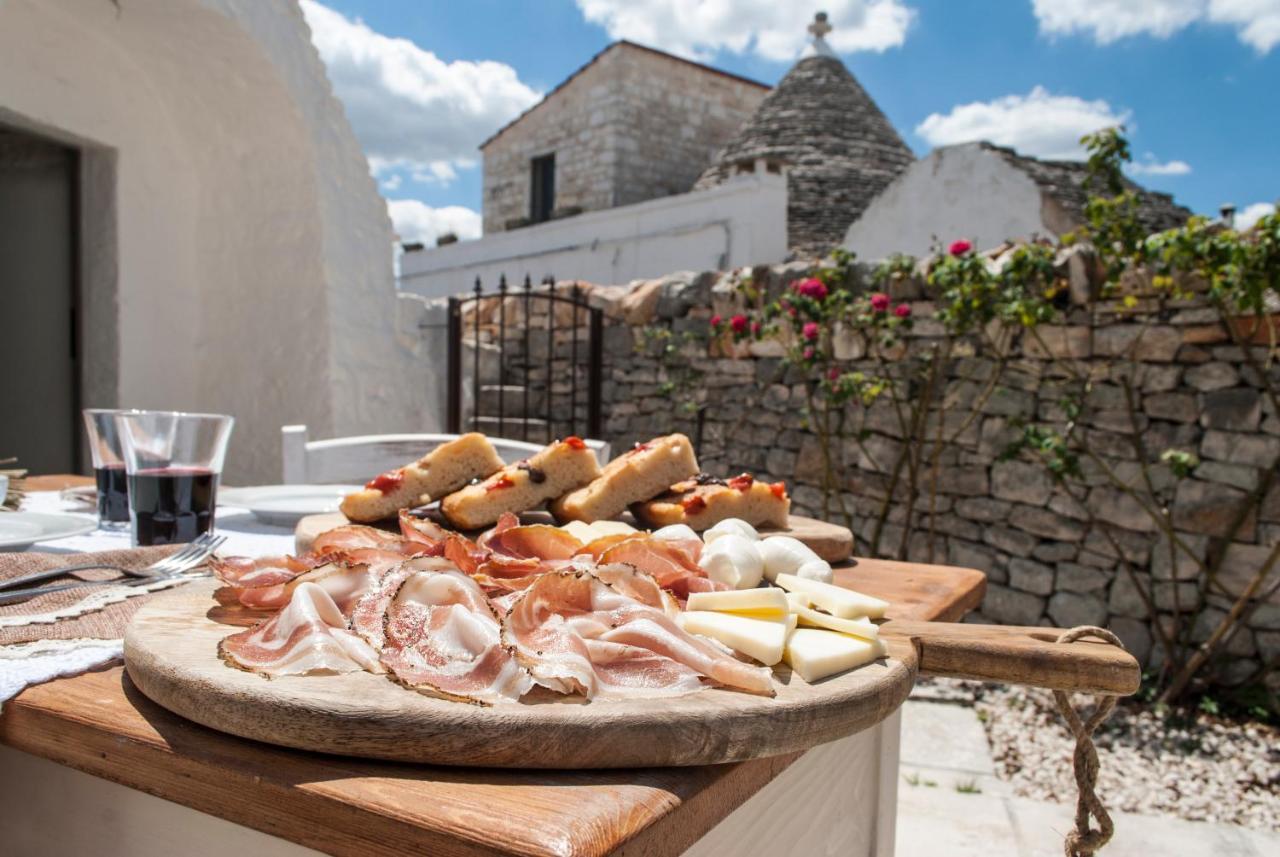Trulli Holiday Deluxe&Wellness Alberobello Exterior foto