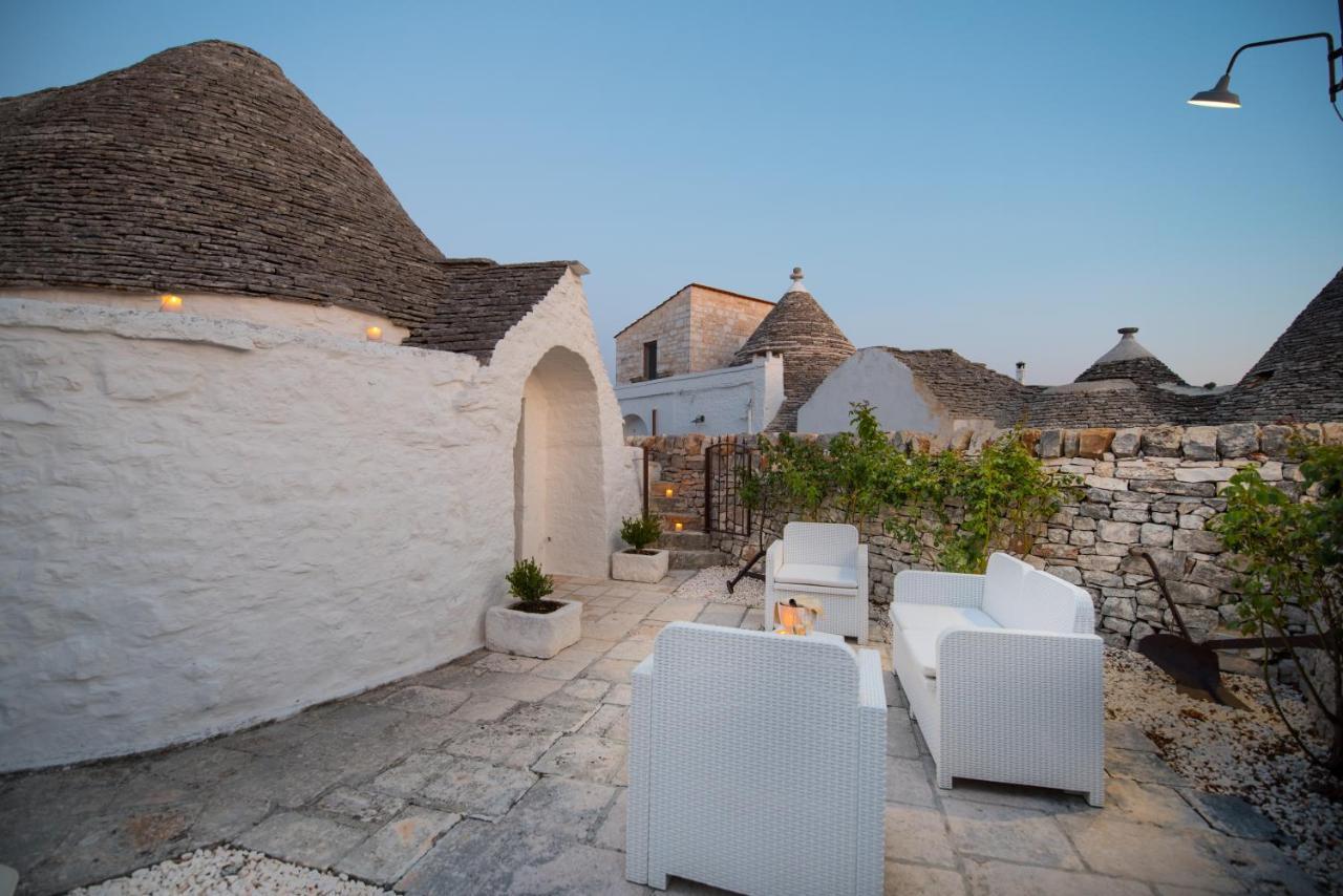Trulli Holiday Deluxe&Wellness Alberobello Exterior foto